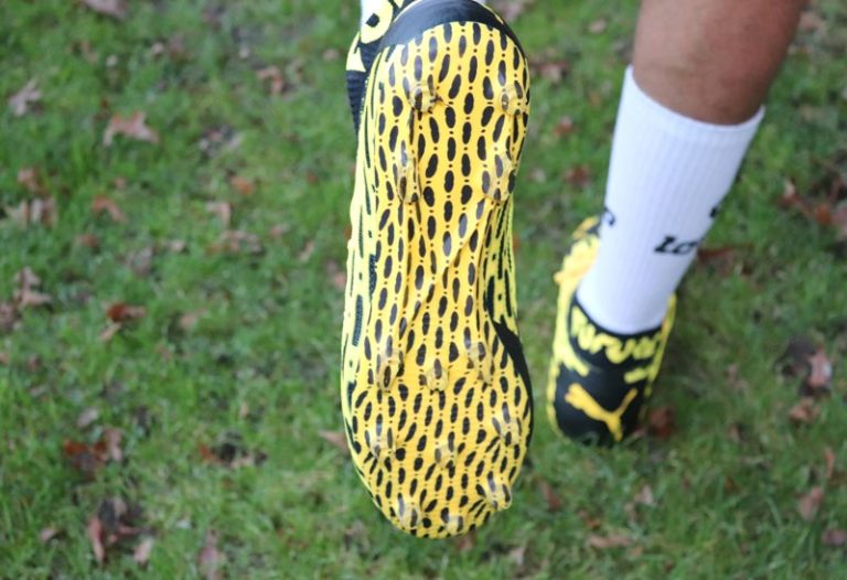 Die 7 besten Fußballschuhe für breite Füße (2023)